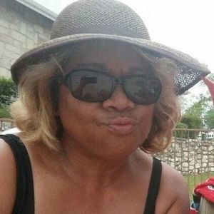 Meet your Posher, Rose